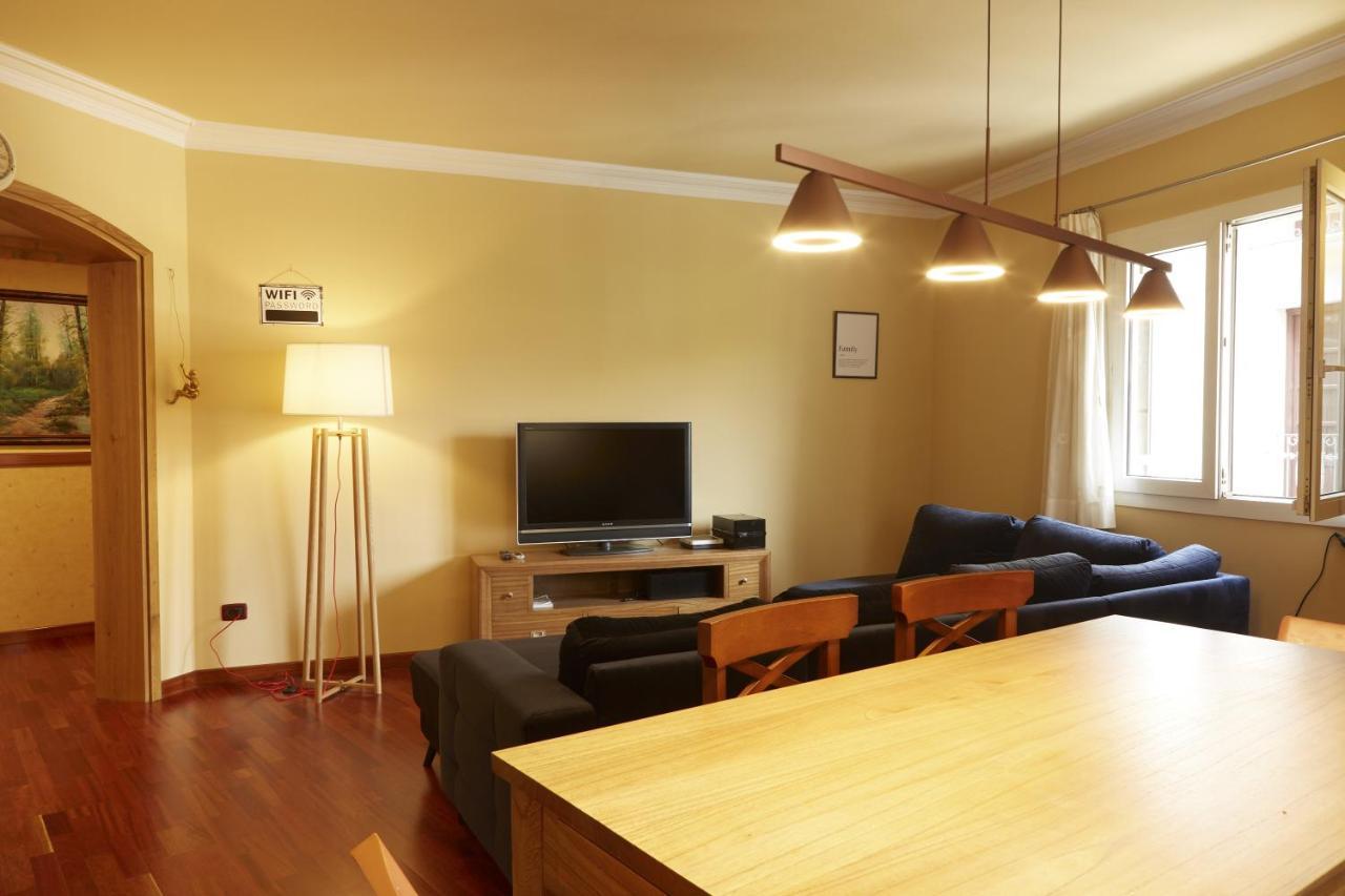 La Casa De La Biblioteca Apartment Camprodon Ngoại thất bức ảnh